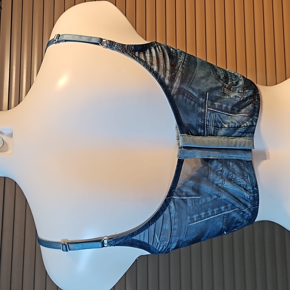 NWoT Size M Urban Outfitters stretch corset "Margot" bustier, 2023 collection - Picture 5 of 16